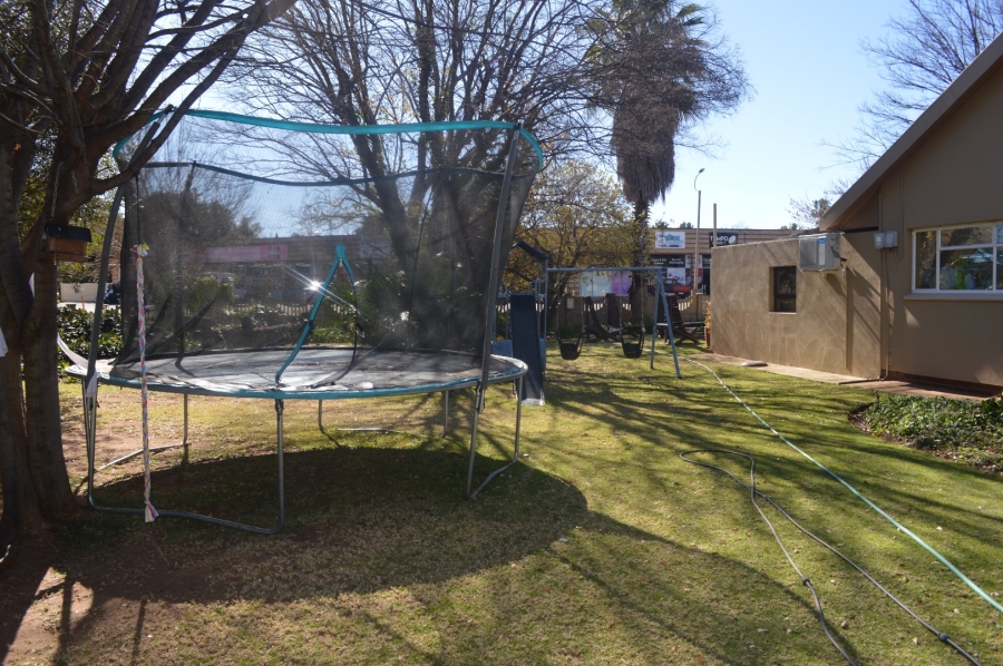 Commercial Property for Sale in Flamwood North West